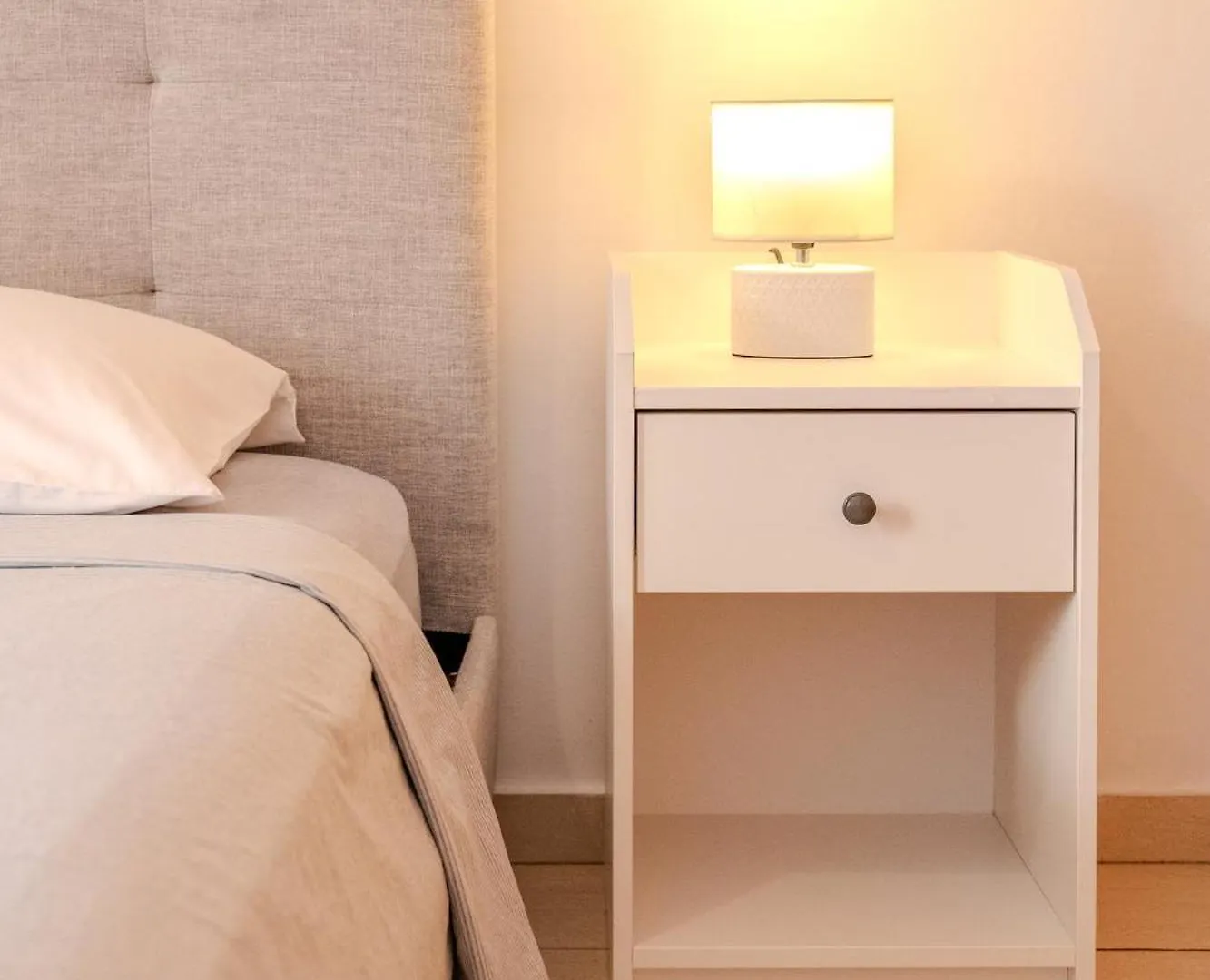 Mirabella Mackenzie 1 Bedroom Flat Near The Sea 라르나카 아파트